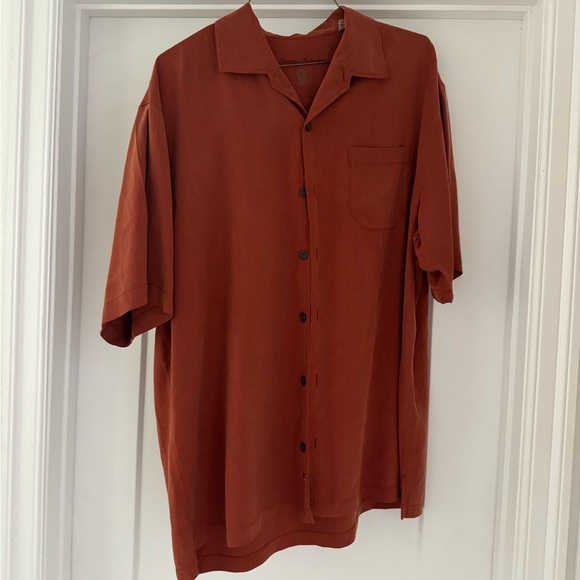 Tommy Bahama 🍊 - Picture 1 of 5